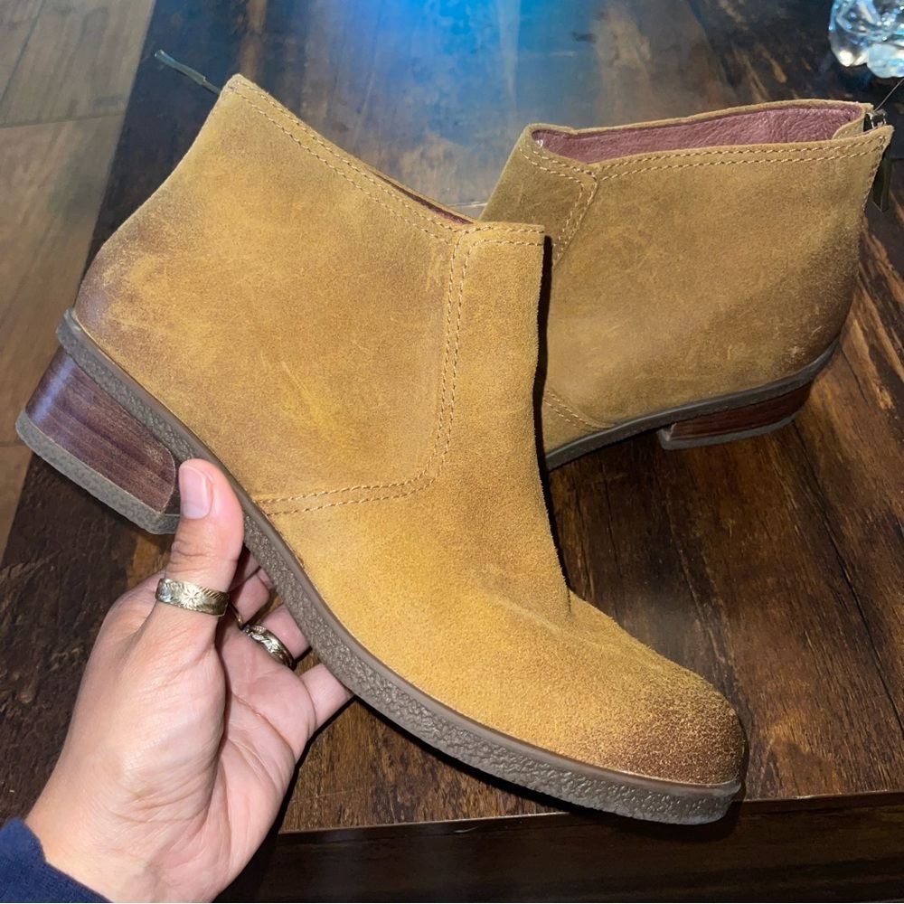 Dansko Tan Becki Waterproof Leather Performance Low Short Boot Bootie Sz 39
